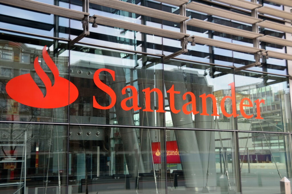 Santander to acquire TSB from SABADELL in a cage of 2.65 billion pounds